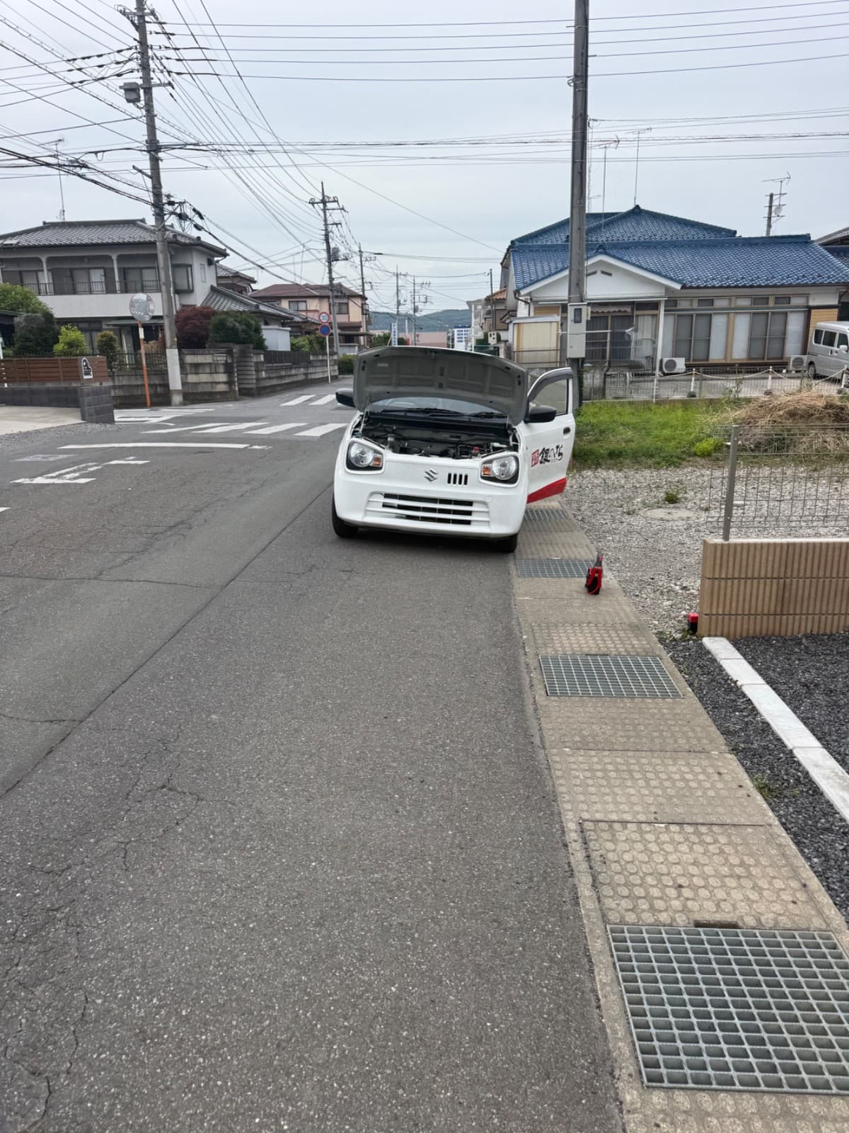 群馬県太田市でのスズキ アルトのレッカー搬送救援の様子