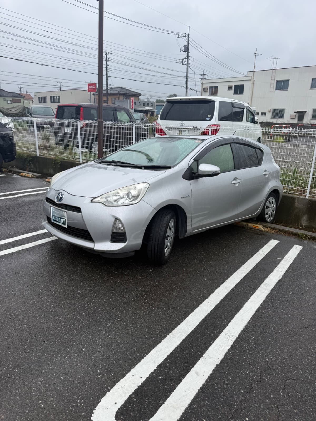 埼玉県八潮市でのトヨタ アクアの脱輪救出救援の様子