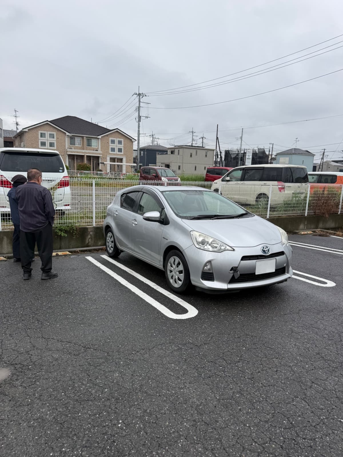 埼玉県八潮市でのトヨタ アクアの脱輪救出救援の様子