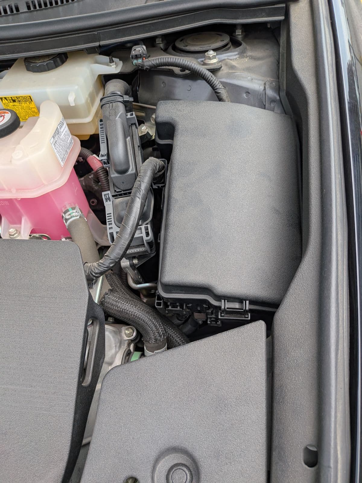 埼玉県さいたま市でのトヨタ Lexusのバッテリー上がり救援の様子