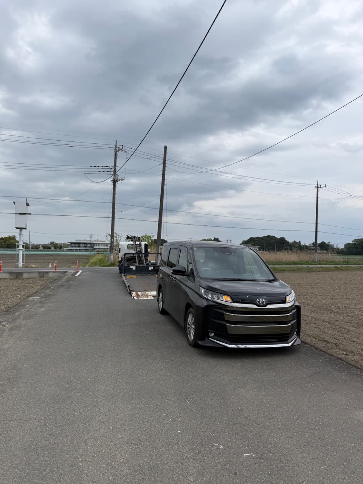 埼玉県蓮田市でのトヨタ NOAHのパンク・タイヤトラブル救援の様子