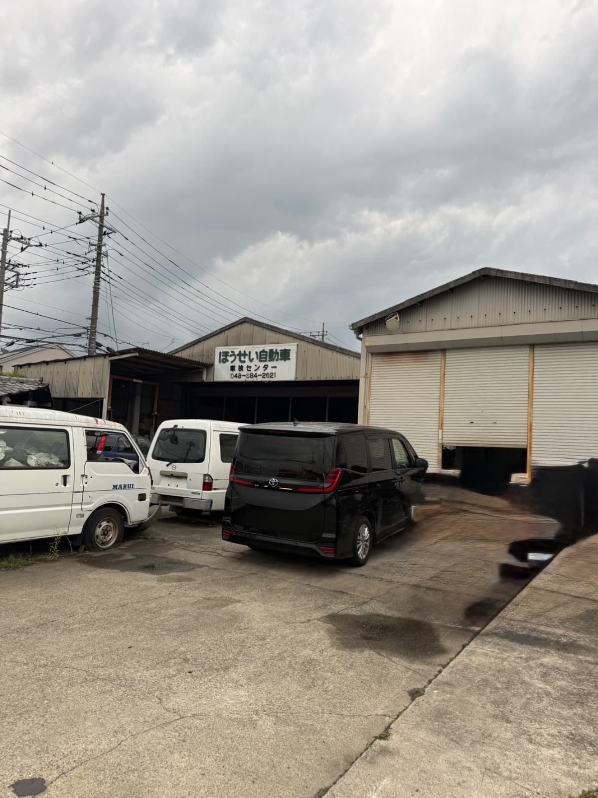 埼玉県蓮田市でのトヨタ NOAHのパンク・タイヤトラブル救援の様子