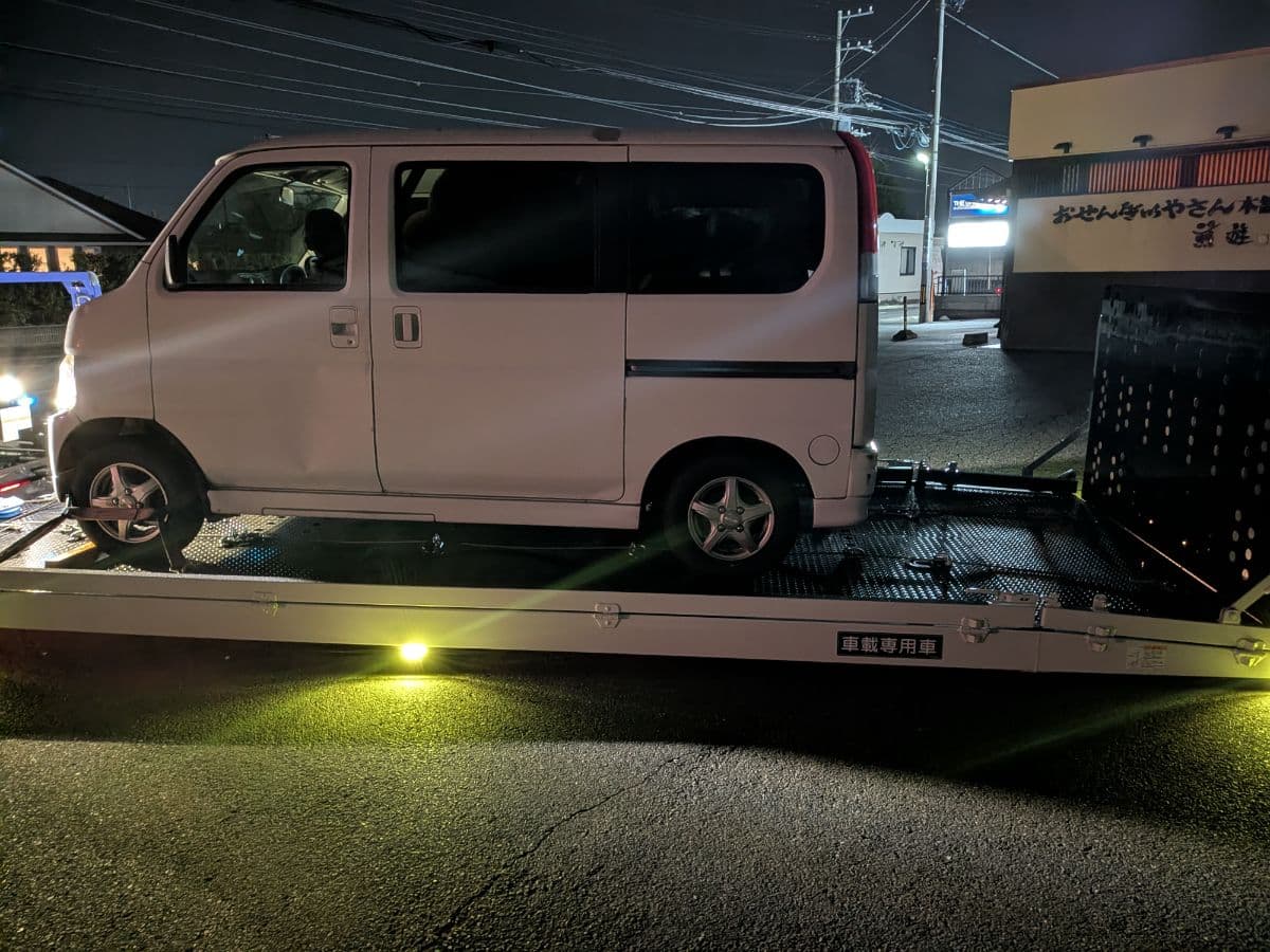 群馬県前橋市でのホンダ バモス!のパンク・タイヤトラブル救援の様子