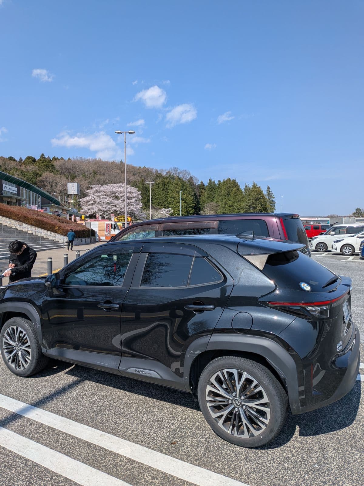 栃木県宇都宮市でのトヨタ ヤリス!のバッテリー上がり救援の様子