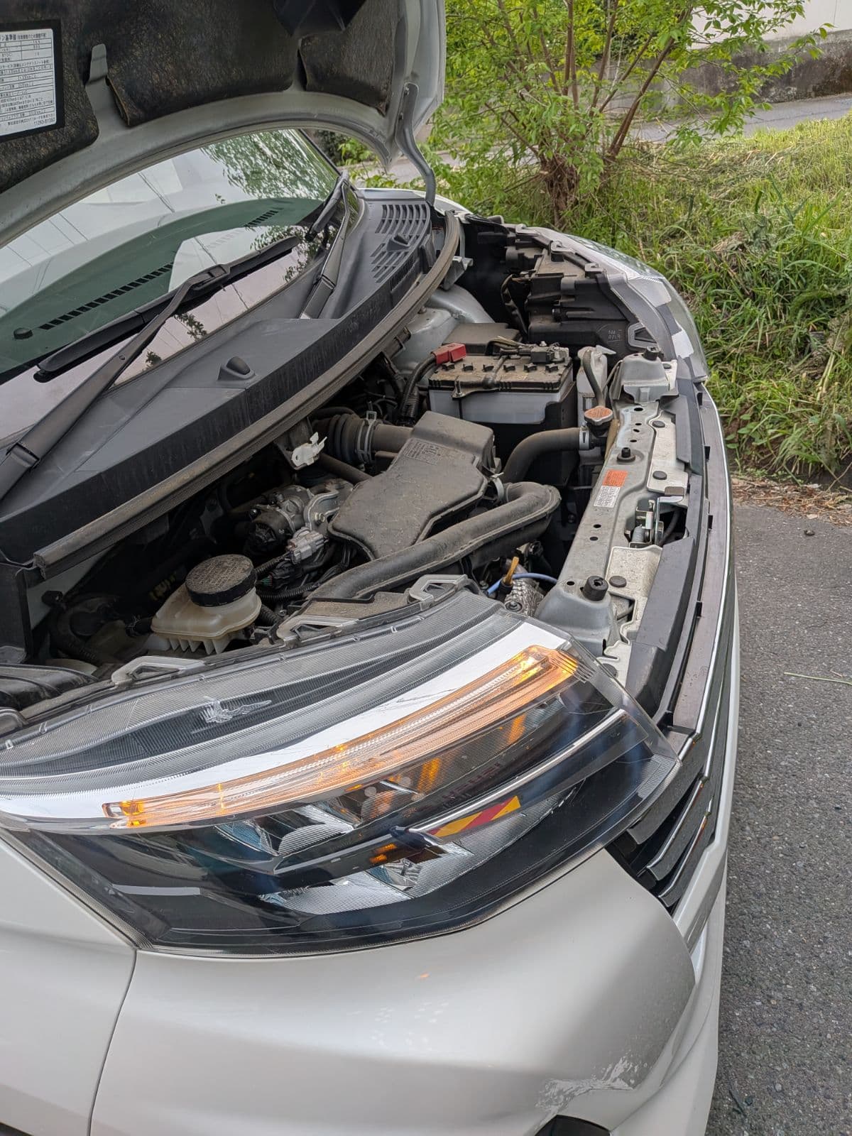 群馬県前橋市でのトヨタ ルーミーのバッテリー上がり救援の様子