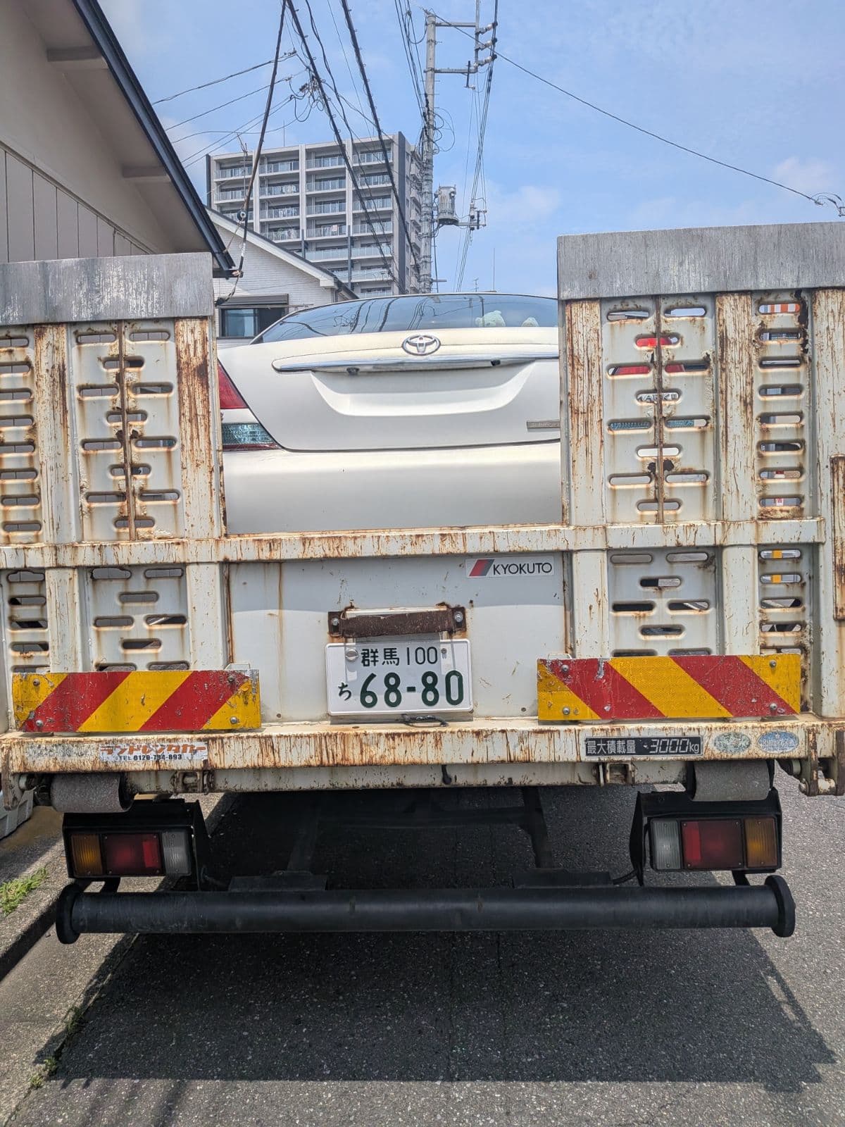 栃木県宇都宮市でのトヨタ マーク IIのバッテリー上がり救援の様子