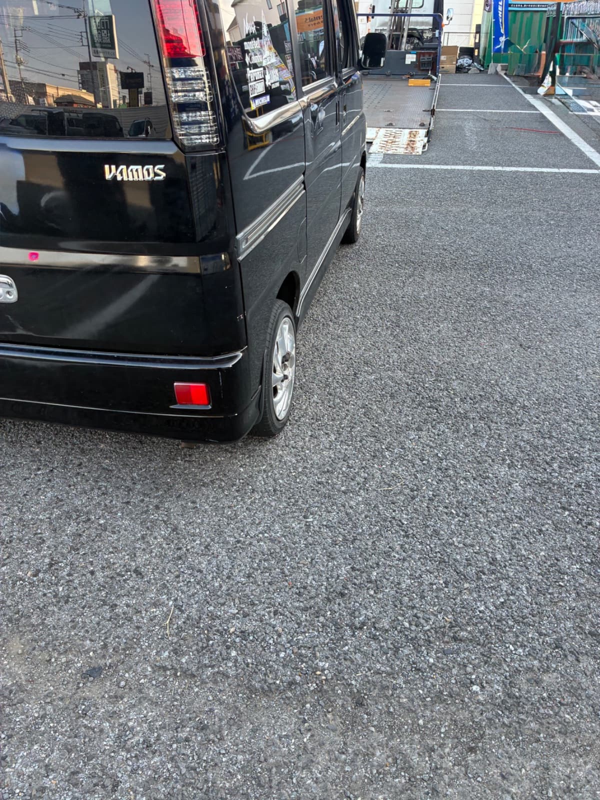 群馬県太田市でのホンダ バモスのパンク・タイヤトラブル救援の様子