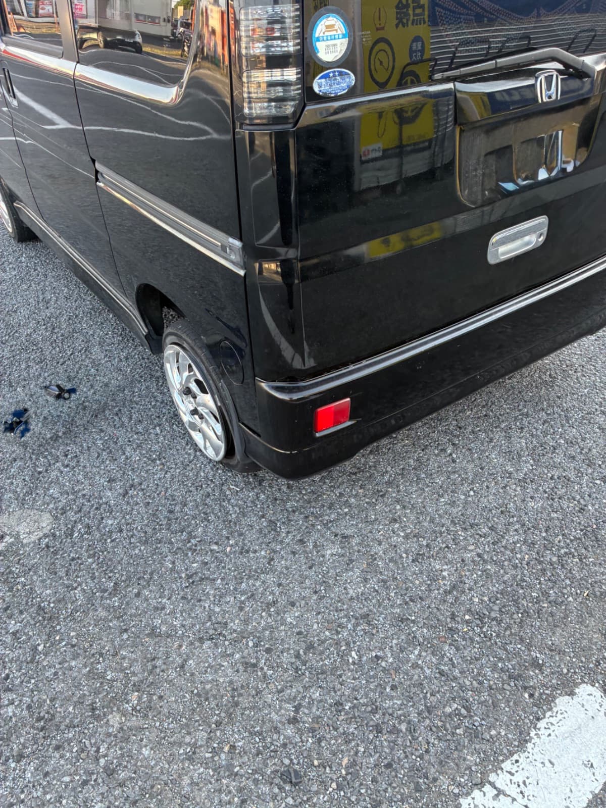 群馬県太田市でのホンダ バモスのパンク・タイヤトラブル救援の様子