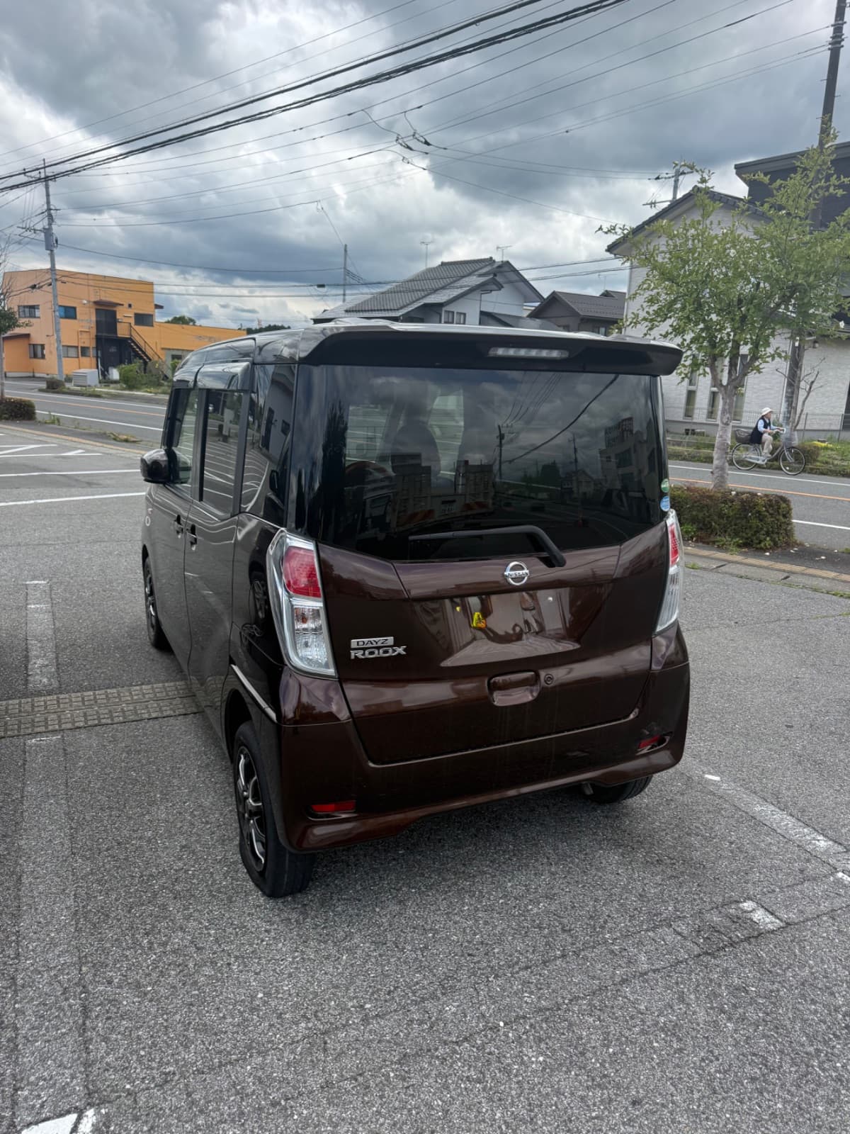 栃木県矢板市での日産 デイズルークスのパンク・タイヤトラブル救援の様子