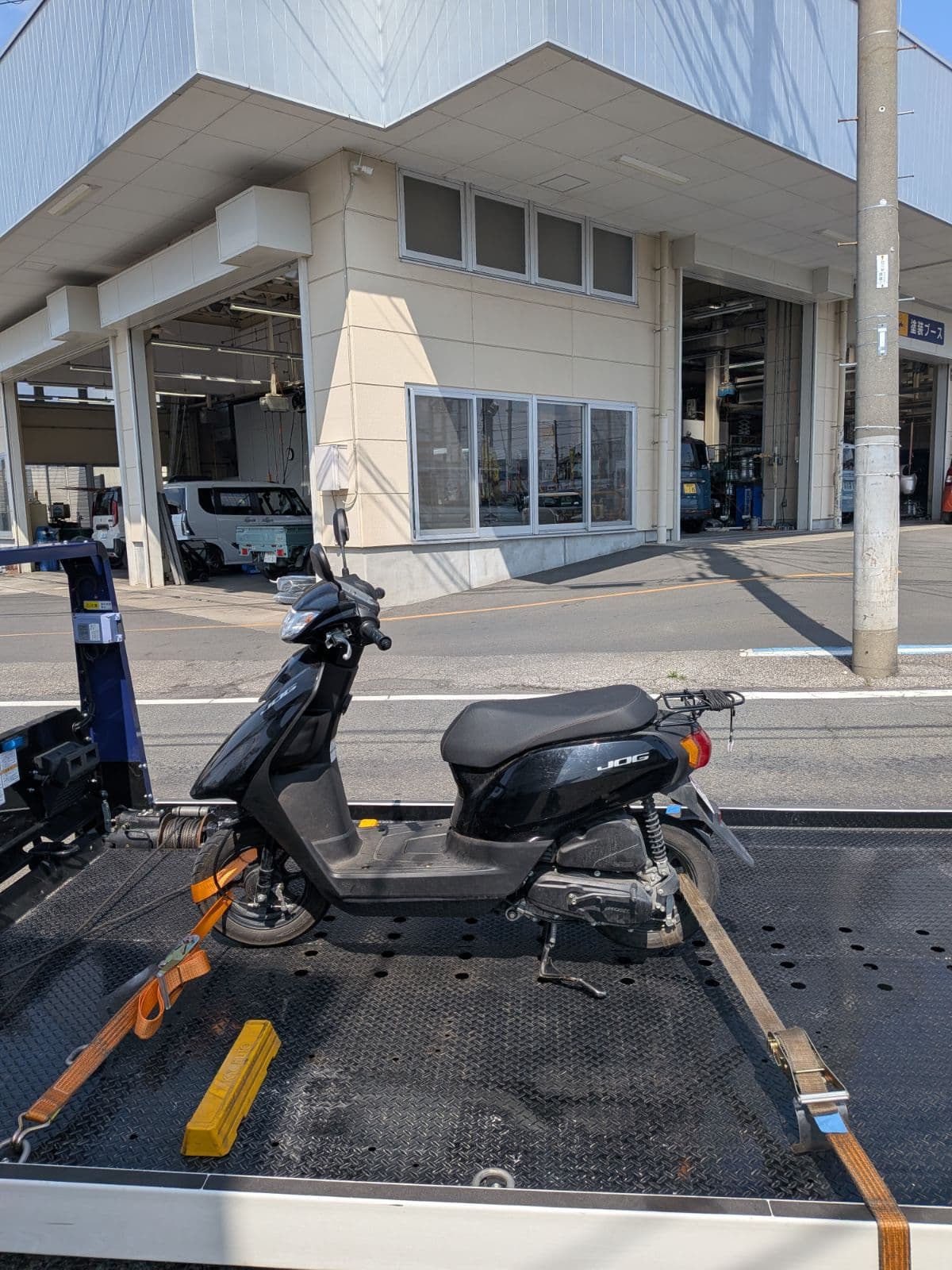 群馬県太田市でのその他 ヤマハジョグ50ccのレッカー搬送救援の様子