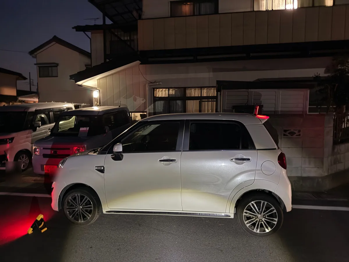 栃木県佐野市でのダイハツ キャストのパンク・タイヤトラブル救援の様子