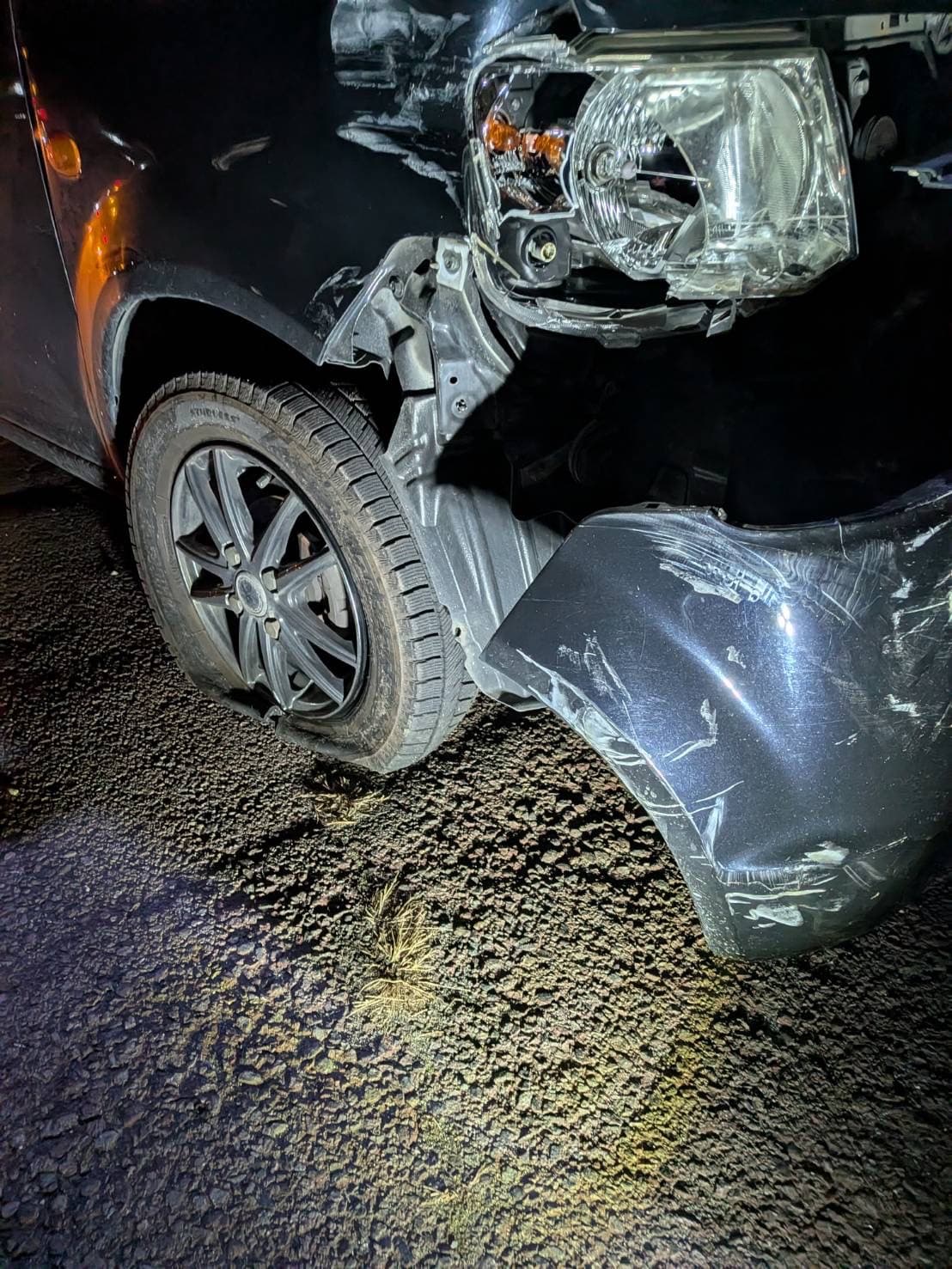 群馬県東吾妻町での三菱 ekワゴン!のレッカー搬送救援の様子