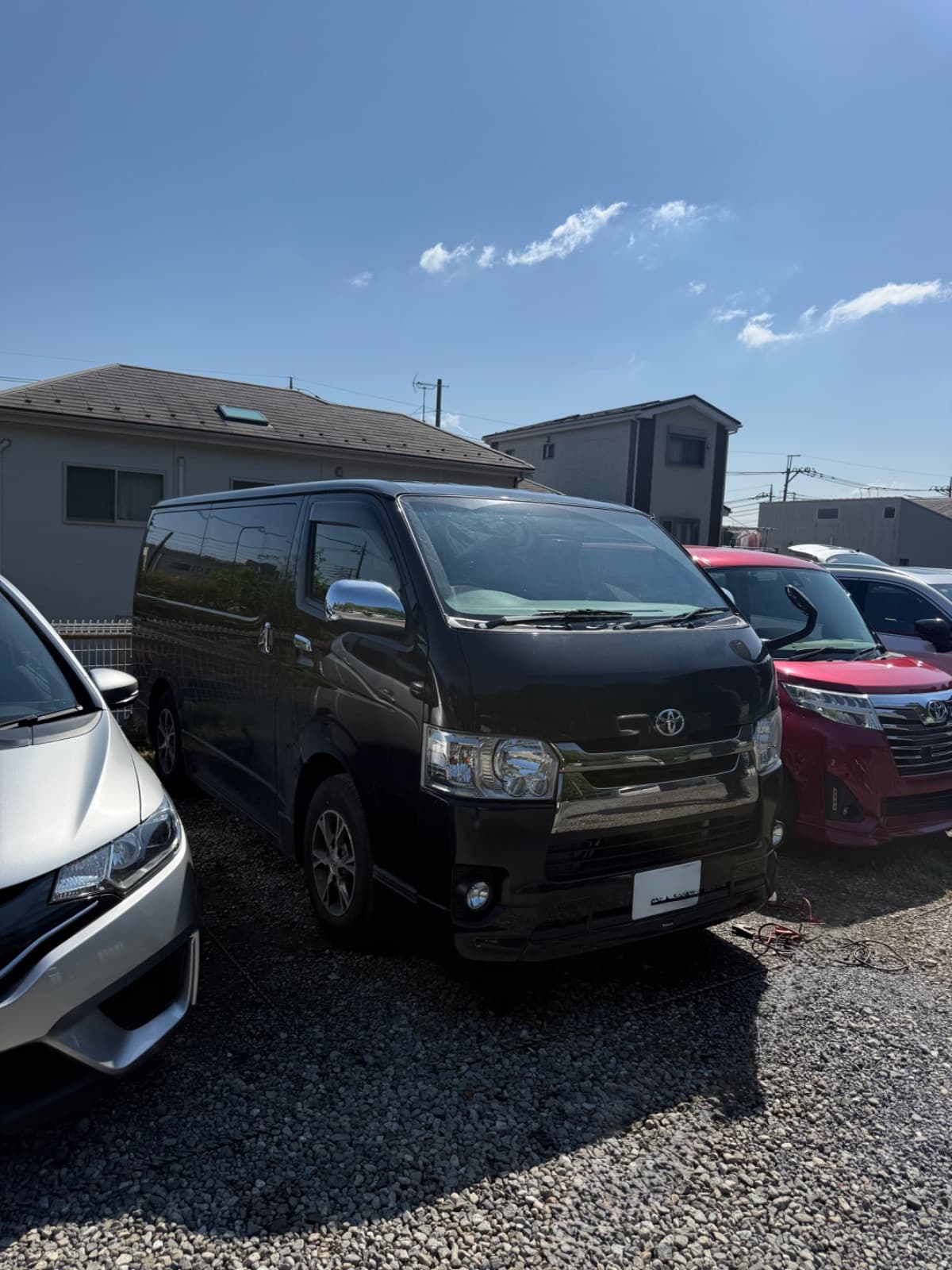 埼玉県川口市でのトヨタ ハイエースのバッテリー上がり救援の様子