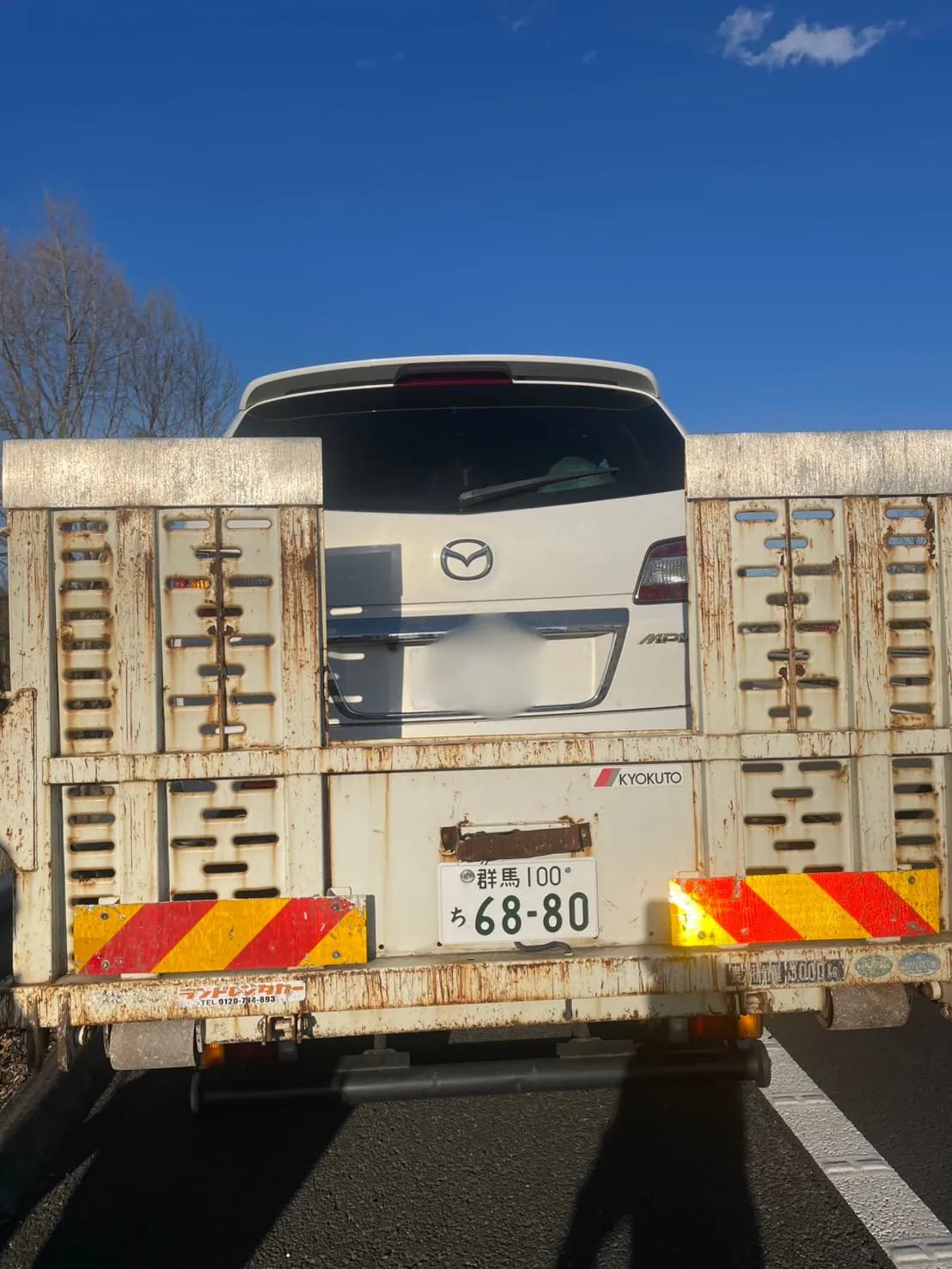 栃木県壬生町でのマツダ MPVのパンク・タイヤトラブル救援の様子