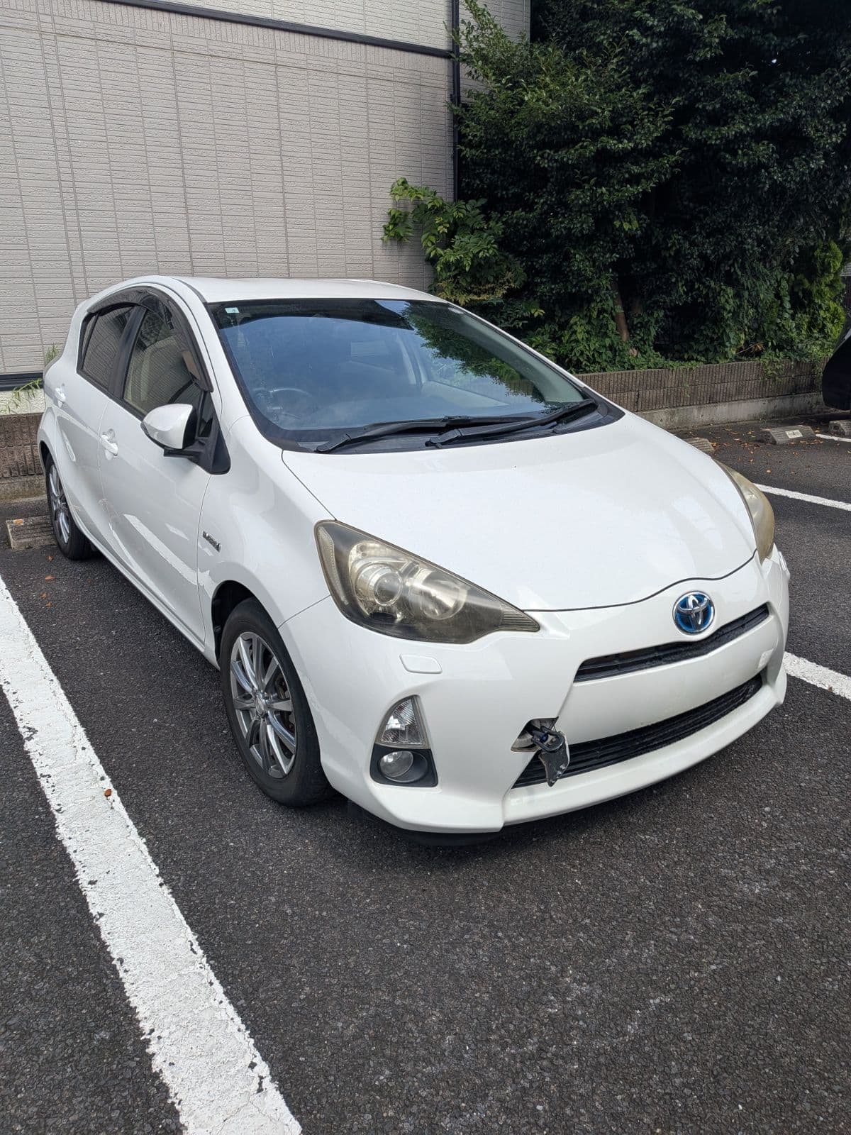 栃木県宇都宮市でのトヨタ アクアの車検切れ搬送救援の様子