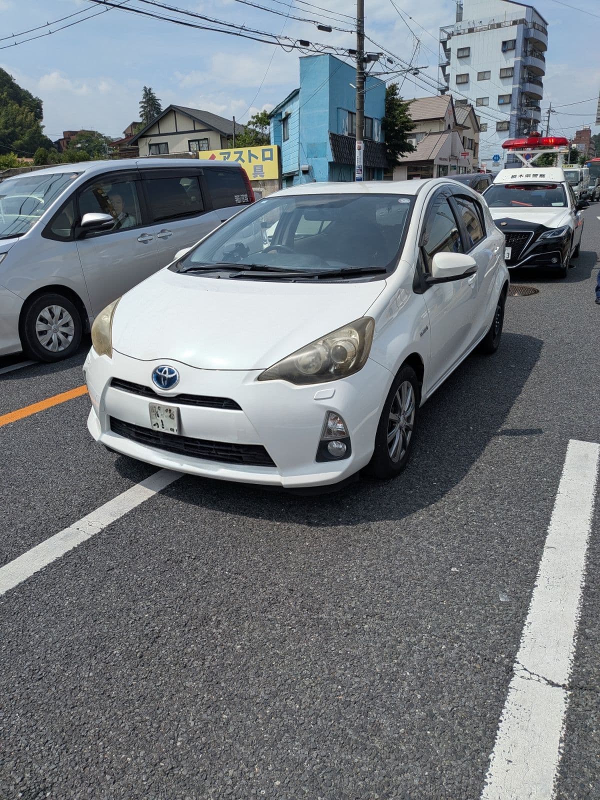 栃木県宇都宮市でのトヨタ アクアの車検切れ搬送救援の様子