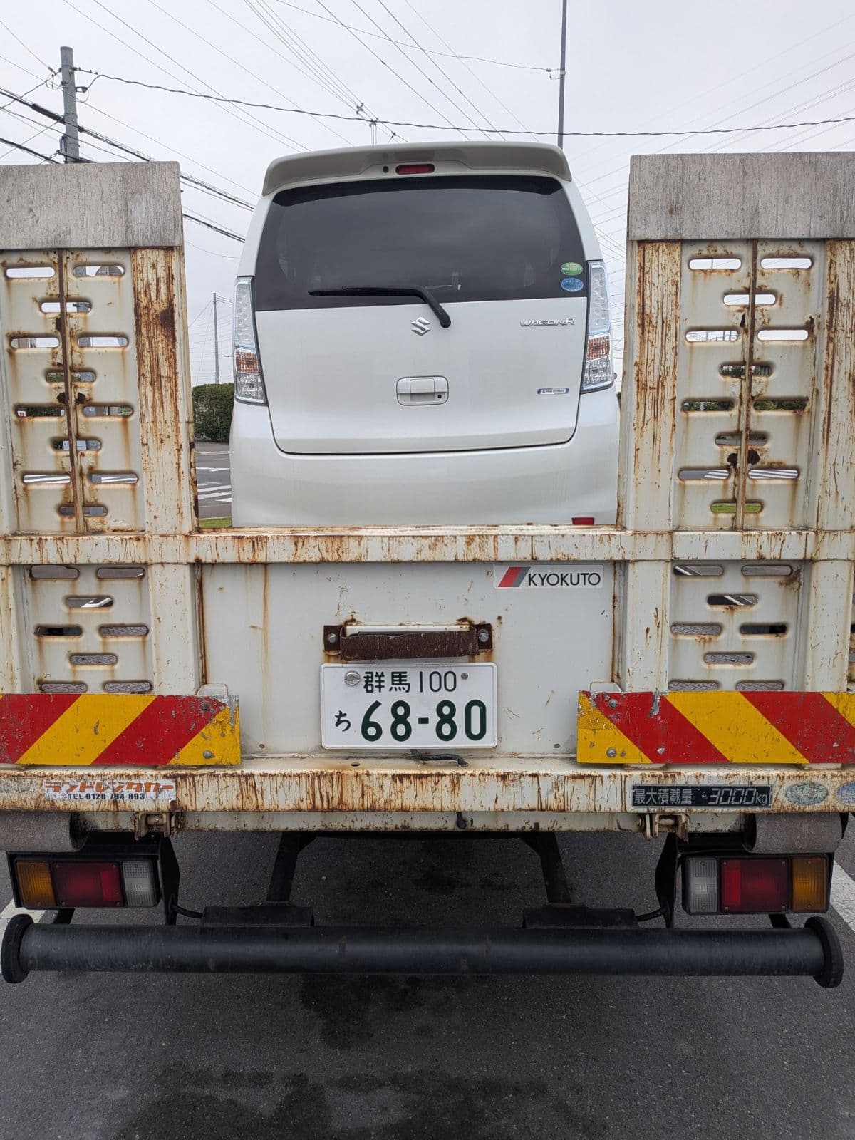 栃木県小山市でのスズキ ワゴン Rのパンク・タイヤトラブル救援の様子