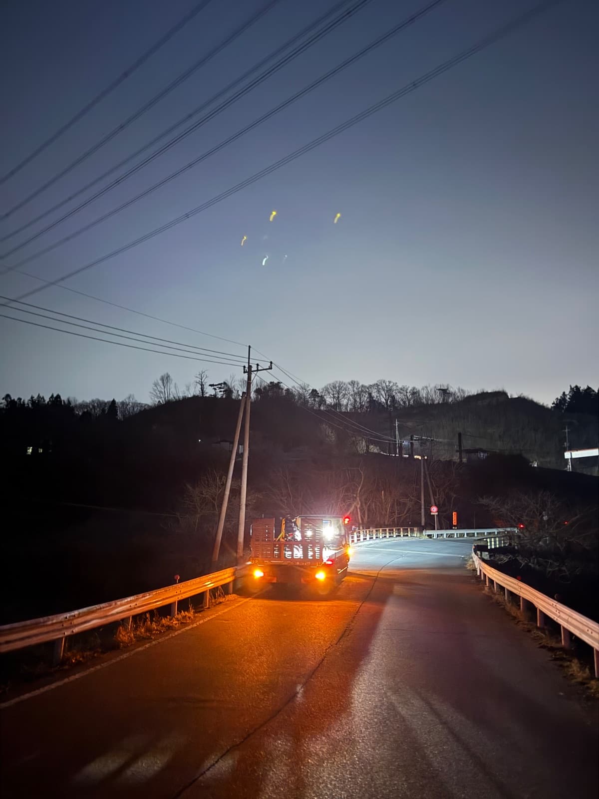 群馬県高崎市でのスバル アドレスの自損事故救援の様子