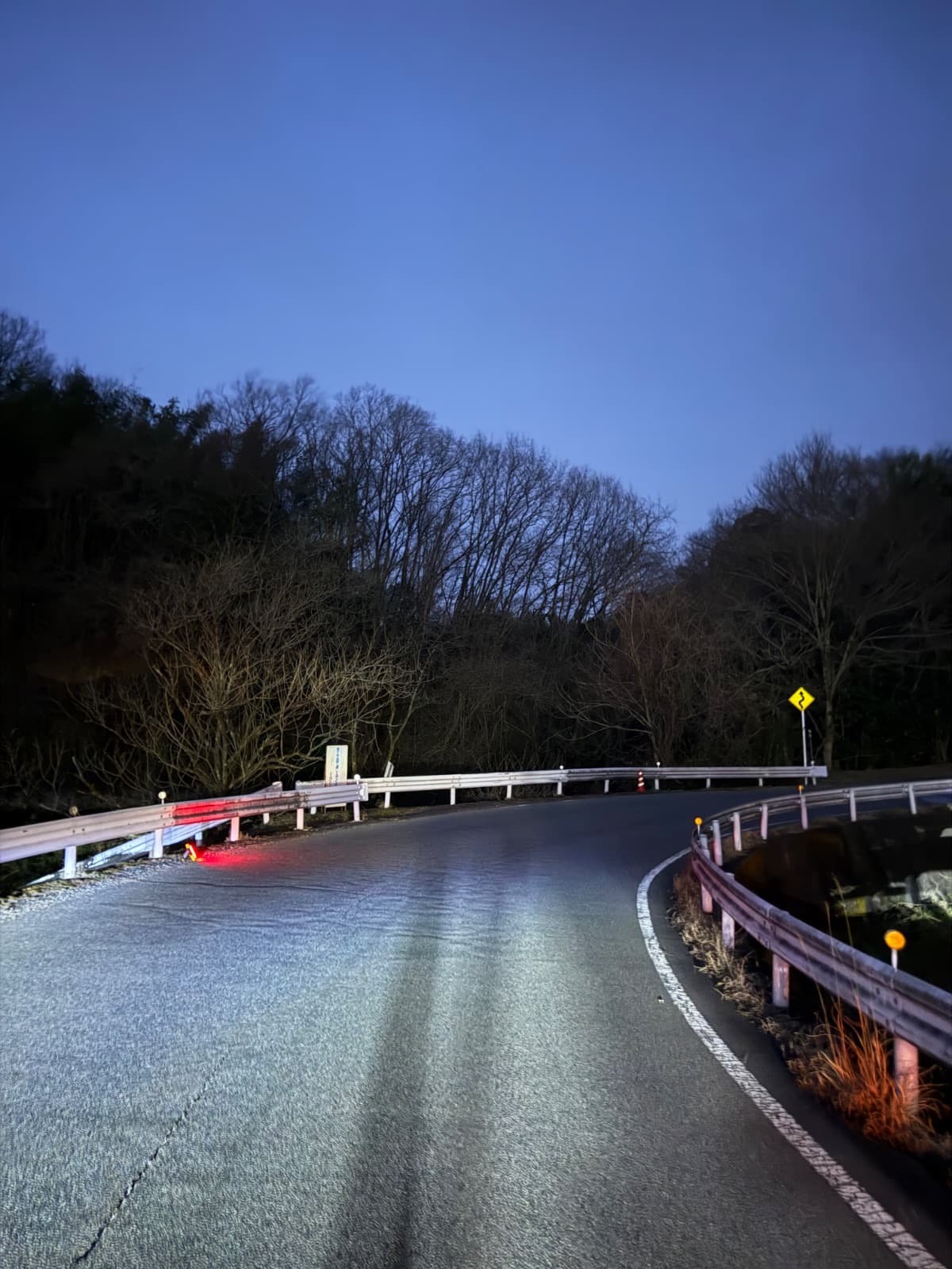 群馬県高崎市でのスバル アドレスの自損事故救援の様子