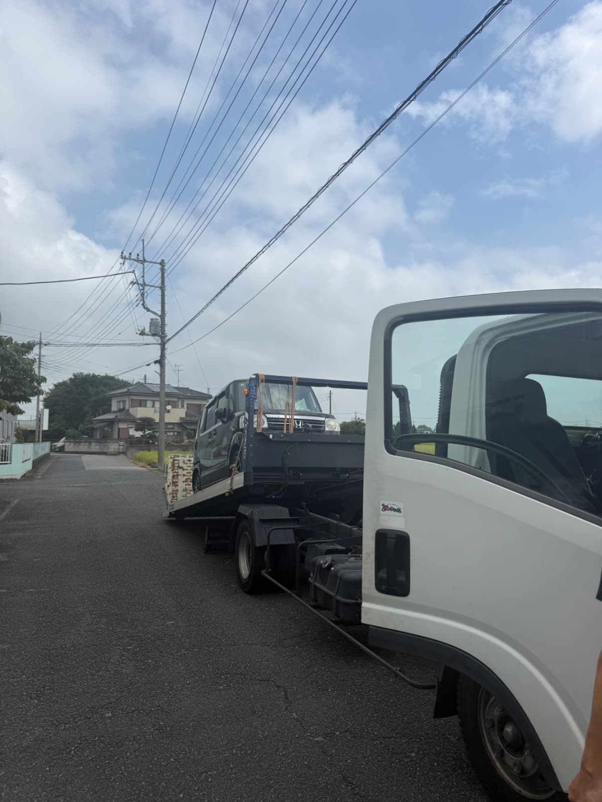 埼玉県加須市でのホンダ NBOXのレッカー搬送救援の様子