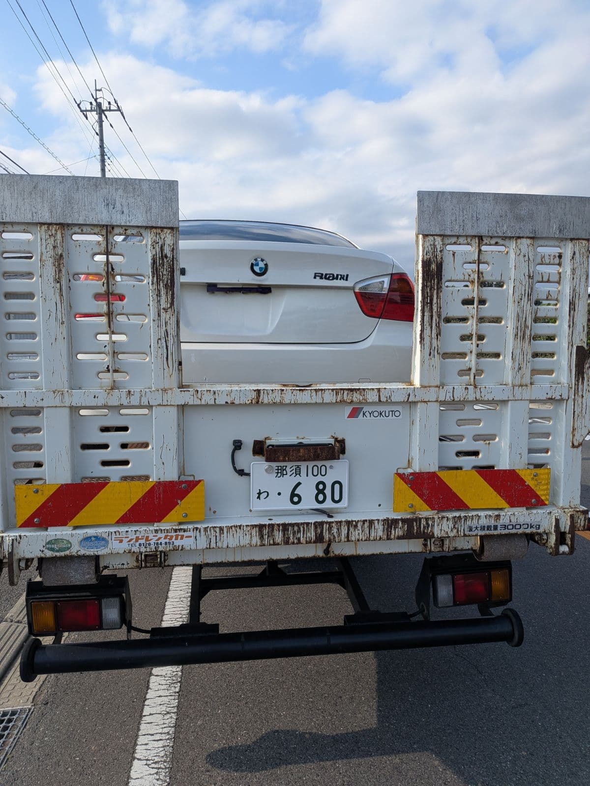 群馬県前橋市でのBMW 3シリーズの廃車手続き預かり救援の様子