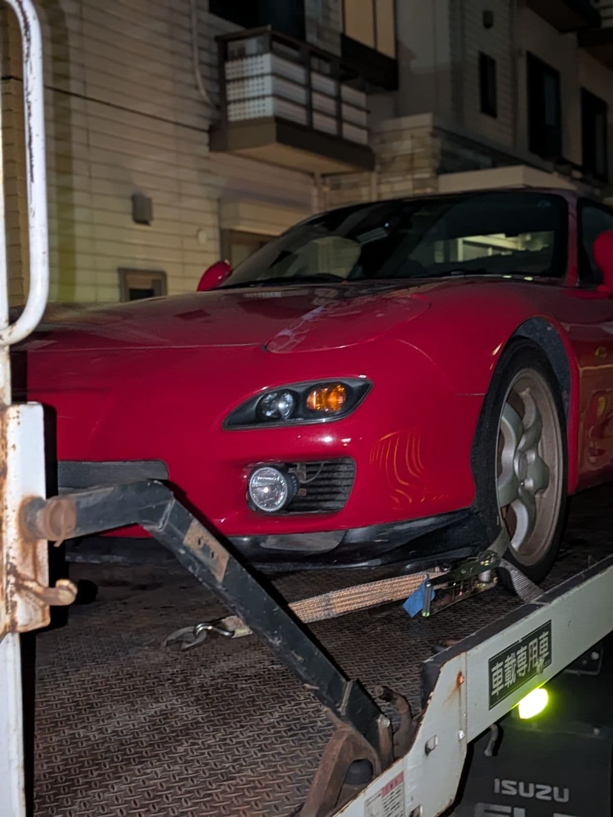 群馬県太田市でのマツダ RX 8のレッカー搬送救援の様子