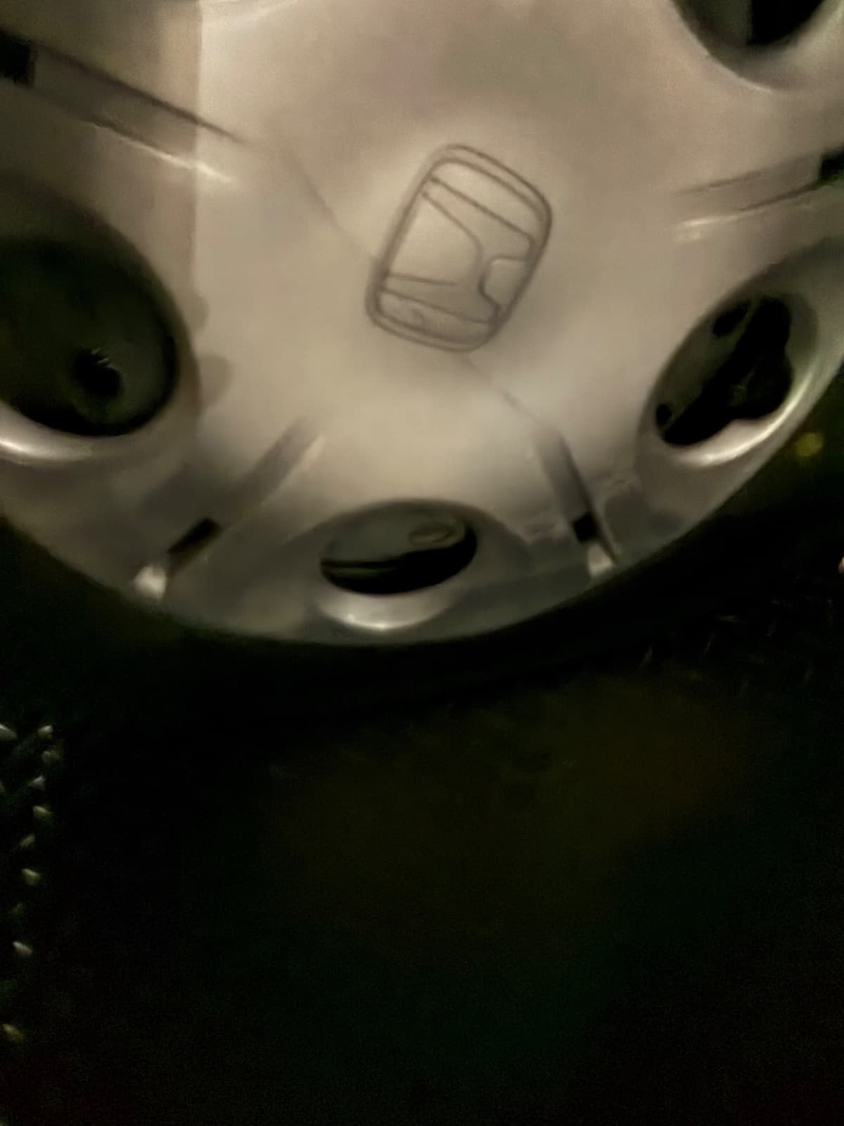 栃木県那須塩原市でのホンダ ライフのパンク・タイヤトラブル救援の様子