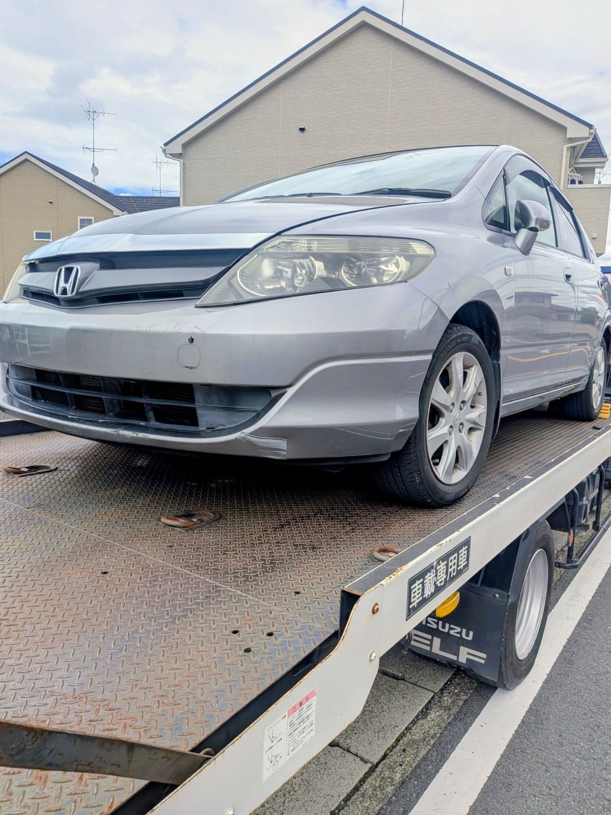 栃木県佐野市でのホンダ エアウィーヴのレッカー搬送救援の様子