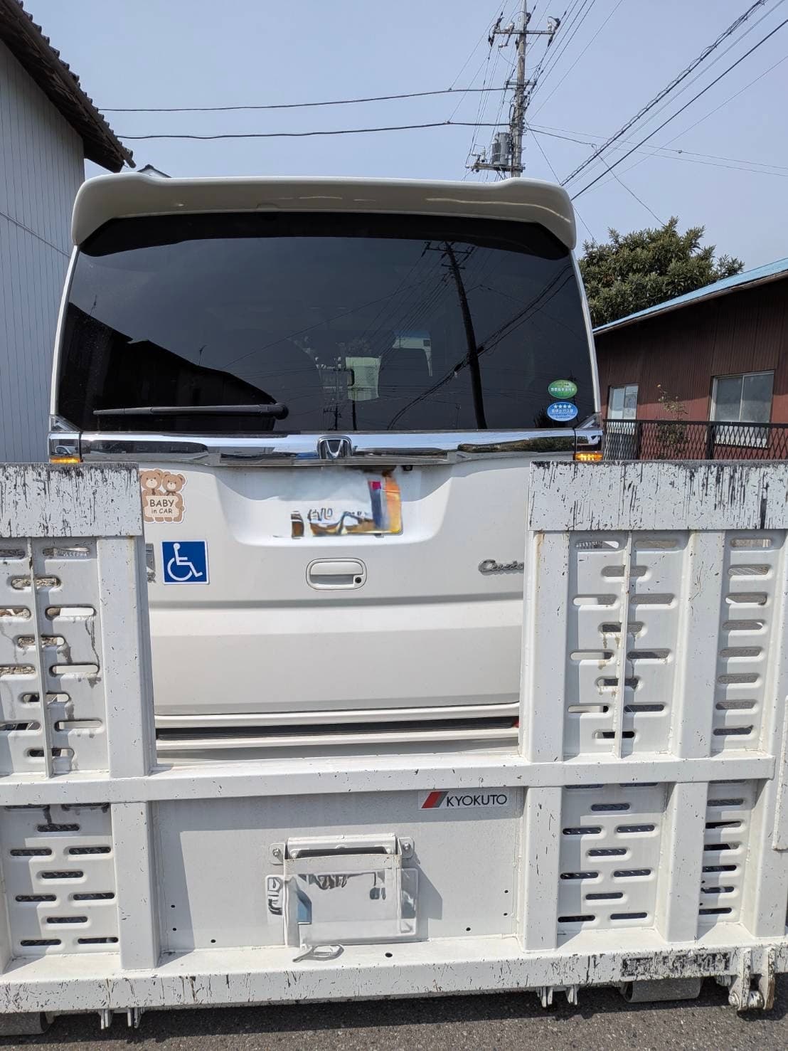 群馬県伊勢崎市でのホンダ n-boxのレッカー搬送救援の様子