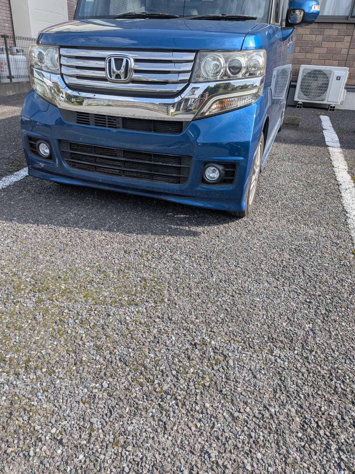 群馬県館林市でのホンダ n-boxのバッテリー上がり救援の様子