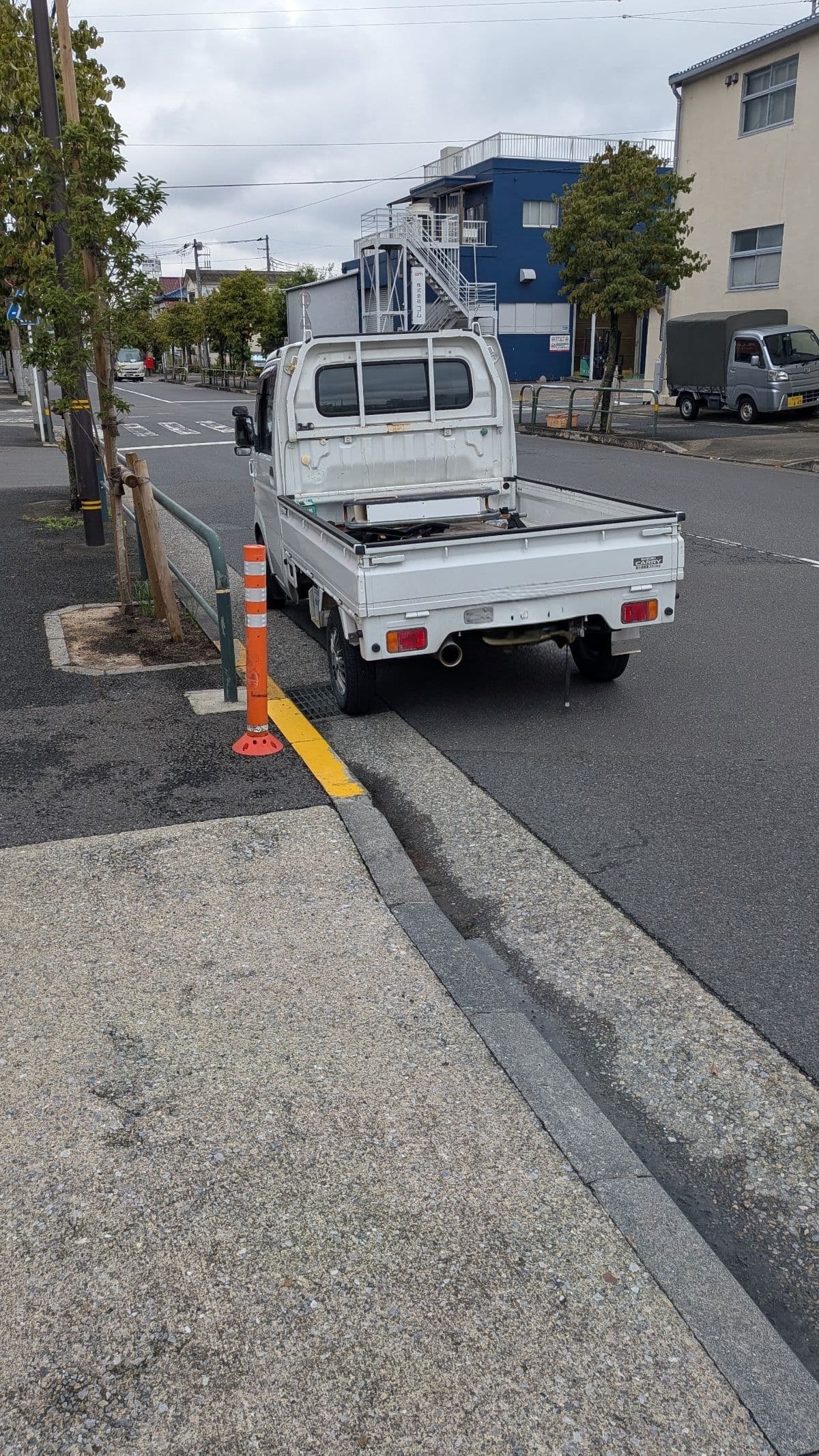 埼玉県蓮田市でのスズキ キャリーのレッカー搬送救援の様子